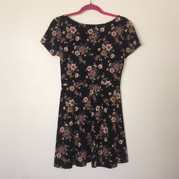 Forever 21 dress - Picture 2 of 4